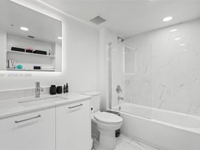 1850 Monroe St 205, Hollywood FL 33020