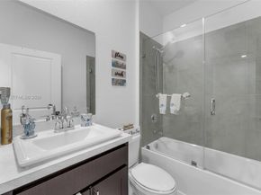 465 NE 5th Pl 465, Florida City FL 33034