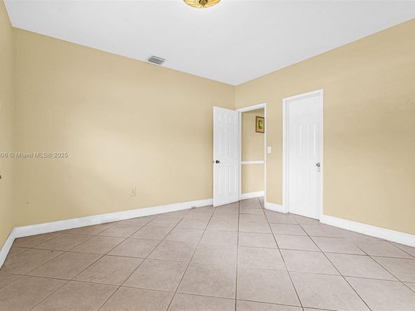 3635 SW 95th Ave, Miami FL 33165