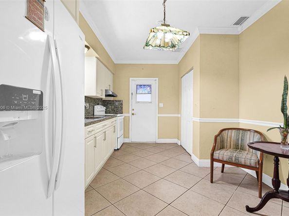 3635 SW 95th Ave, Miami FL 33165