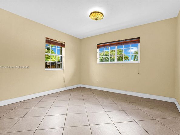 3635 SW 95th Ave, Miami FL 33165