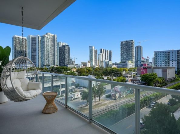 3470 E Coast Ave H0606, Miami FL 33137