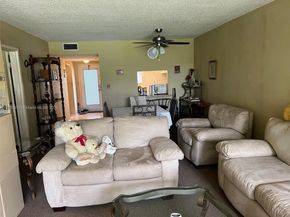 8320 Sands Point Blvd M105, Tamarac FL 33321
