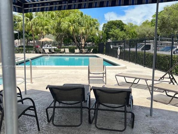 8320 Sands Point Blvd M105, Tamarac FL 33321