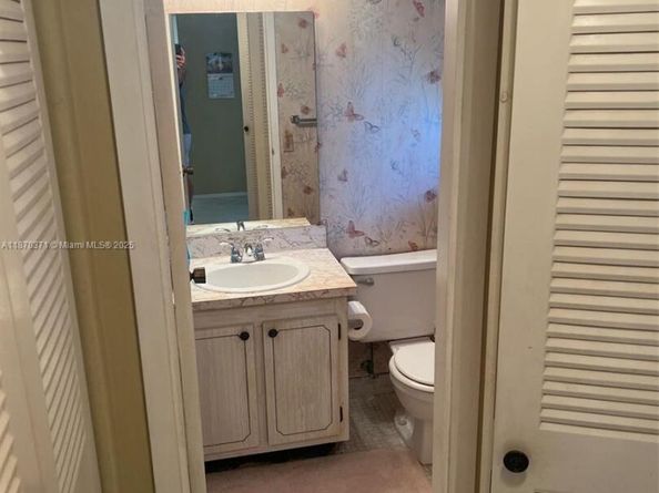 8320 Sands Point Blvd M105, Tamarac FL 33321