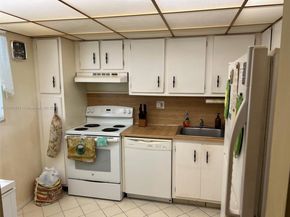 8320 Sands Point Blvd M105, Tamarac FL 33321