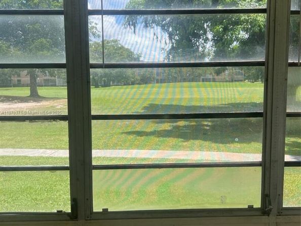 8320 Sands Point Blvd M105, Tamarac FL 33321