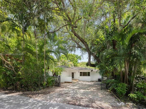 4050 Loquat Ave, Coconut Grove FL 33133
