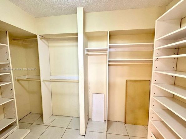 1200 Saint Charles Pl 218, Pembroke Pines FL 33026