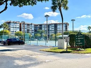 1200 Saint Charles Pl 218, Pembroke Pines FL 33026