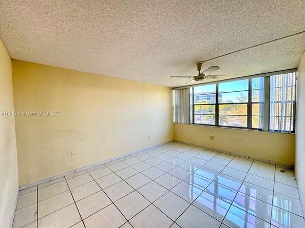 1200 Saint Charles Pl 218, Pembroke Pines FL 33026