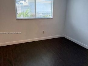 947 Lenox Ave 502, Miami Beach FL 33139