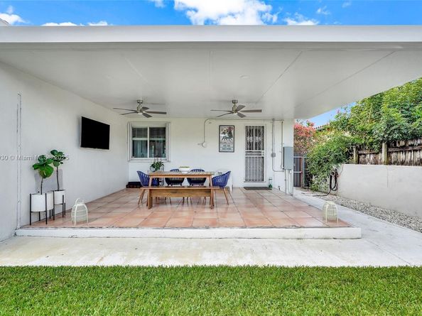 1875 SW 15th St, Miami FL 33145