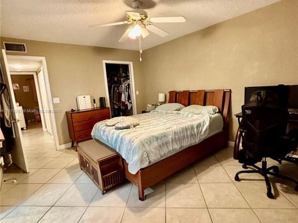 17000 NW 67th Ave 232, Hialeah FL 33015