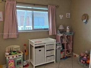 17000 NW 67th Ave 232, Hialeah FL 33015