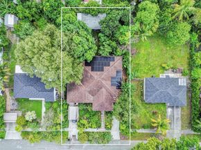 1320 NE 138th St, North Miami FL 33161