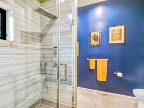 1320 NE 138th St, North Miami FL 33161
