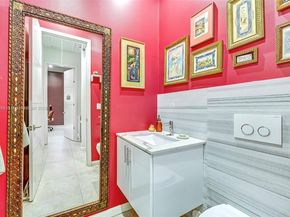 1320 NE 138th St, North Miami FL 33161