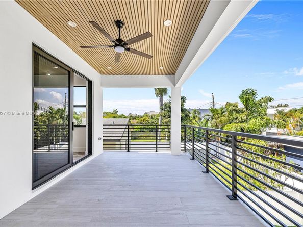 1233 NE 12th Ave, Fort Lauderdale FL 33304