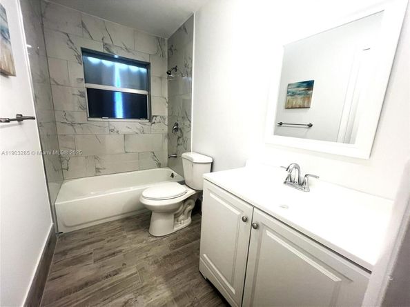 1330 SW 6th Ter, Deerfield Beach FL 33441