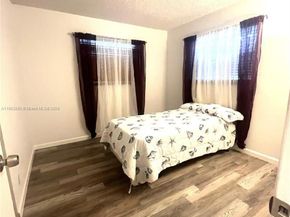 1330 SW 6th Ter, Deerfield Beach FL 33441