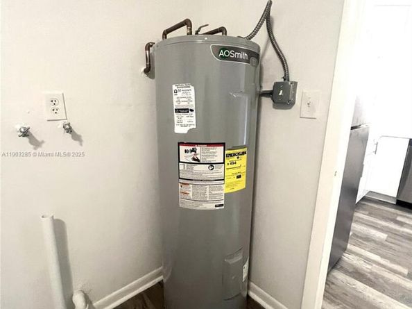 1330 SW 6th Ter, Deerfield Beach FL 33441