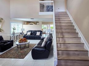 13431 NW 5th Pl, Plantation FL 33325