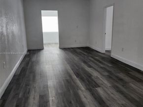 1250 NW 55th St, Miami FL 33142