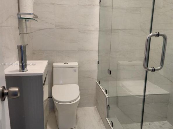 1250 NW 55th St, Miami FL 33142