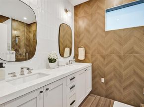 1572 NE 194th St, Miami FL 33179