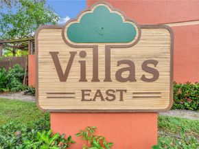 1490 Laguna Ln, Pembroke Pines FL 33026