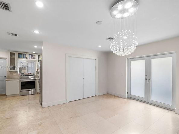 1601 Bay Rd 4, Miami Beach FL 33139