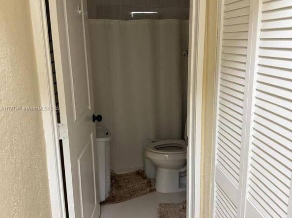 2469 NW 35th St, Miami FL 33142