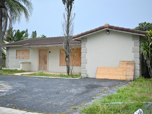 Undisclosed Address #A12035197, Hollywood FL 33021