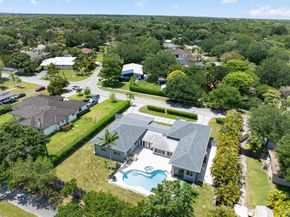 11811 SW 82nd Rd, Miami FL 33156