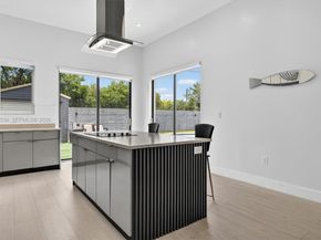 11811 SW 82nd Rd, Miami FL 33156