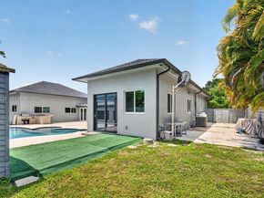 11811 SW 82nd Rd, Miami FL 33156