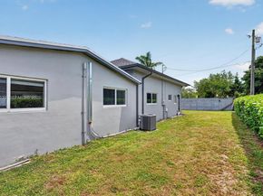 11811 SW 82nd Rd, Miami FL 33156