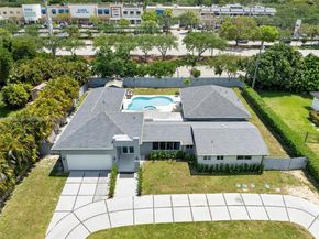 11811 SW 82nd Rd, Miami FL 33156