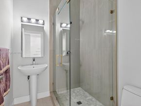 11811 SW 82nd Rd, Miami FL 33156