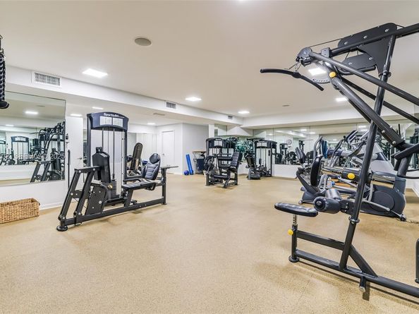 555 Arvida Pkwy, Coral Gables FL 33156