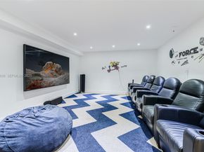 555 Arvida Pkwy, Coral Gables FL 33156