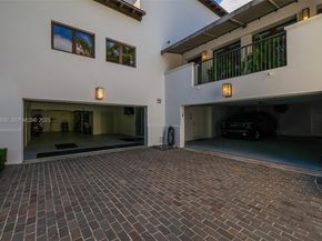 555 Arvida Pkwy, Coral Gables FL 33156