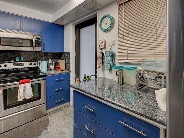 301 Golden Isles Dr 502, Hallandale Beach FL 33009