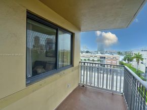 301 Golden Isles Dr 502, Hallandale Beach FL 33009