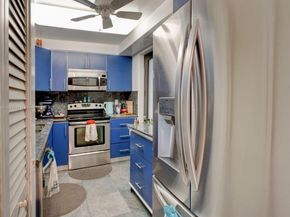 301 Golden Isles Dr 502, Hallandale Beach FL 33009