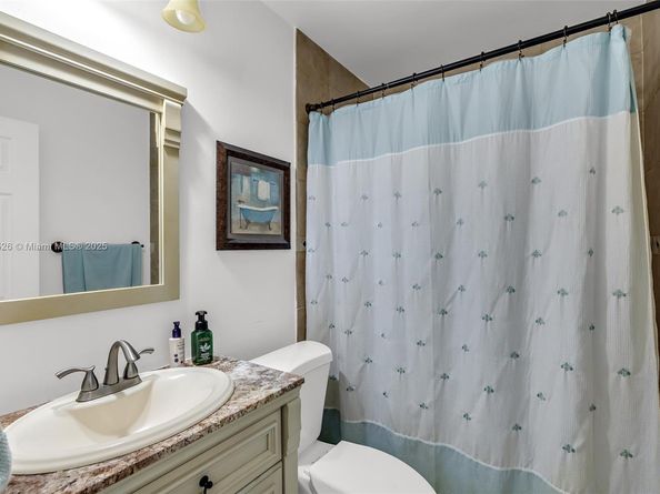 2221 NE 61st Ct, Fort Lauderdale FL 33308