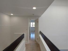 255 Poinciana Dr 605, Sunny Isles Beach FL 33160
