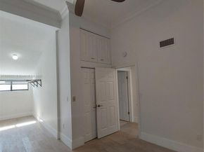 255 Poinciana Dr 605, Sunny Isles Beach FL 33160