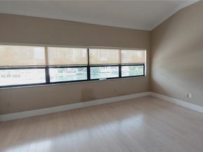 255 Poinciana Dr 605, Sunny Isles Beach FL 33160